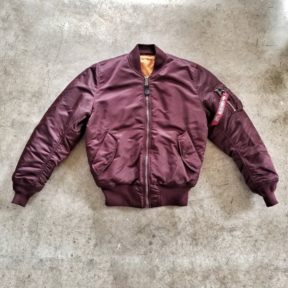 ALPHA INDUSTRIES BOMBER JACKET